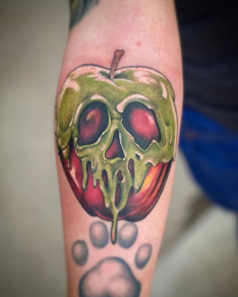 30 Pretty Snow White Apple Tattoos You Must Try