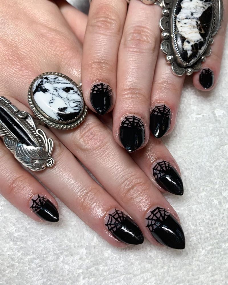 30 Spider Web Nail Art Designs for Halloween