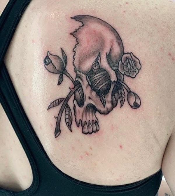 30 Great Half Skull Tattoos to Inspire You