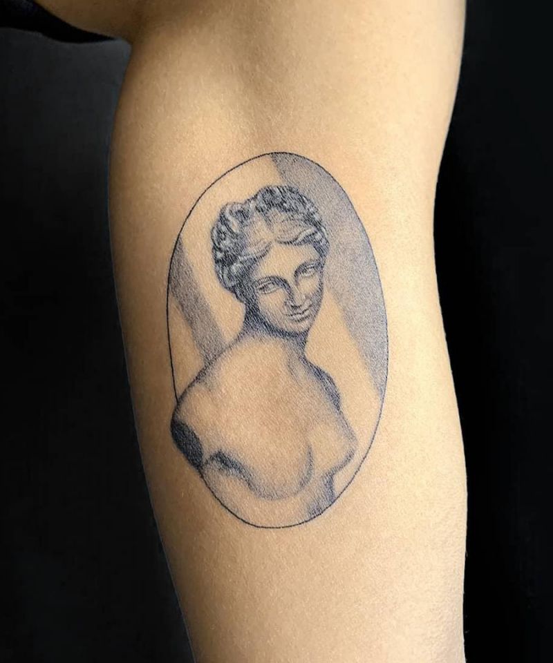 30 Pretty Venus Tattoos You Will Like to Try