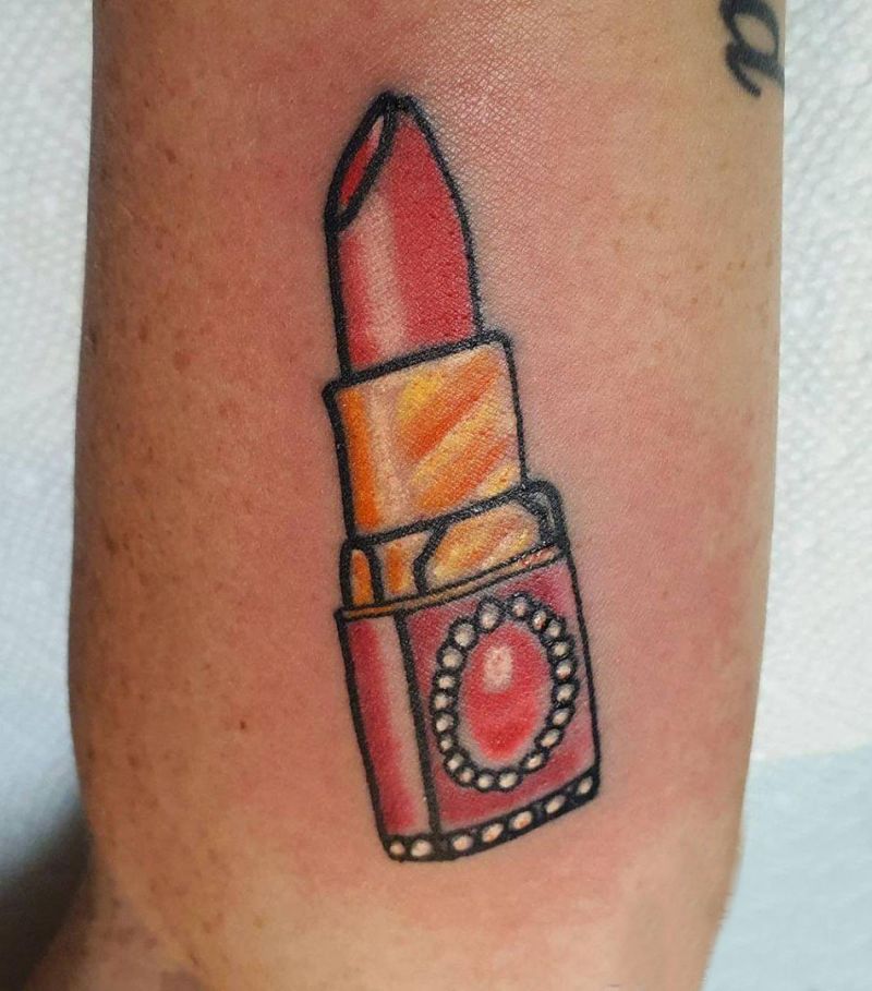 30 Pretty Lipstick Tattoos You Must Try