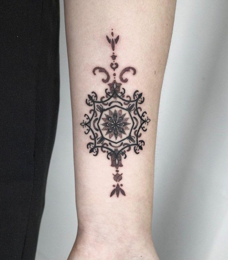 30 Unique Paisley Tattoos for Your Inspiration