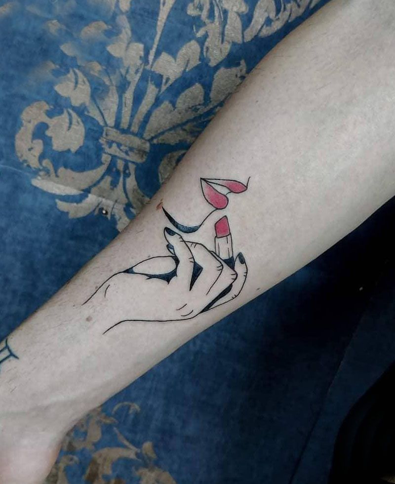 30 Pretty Lipstick Tattoos You Must Try