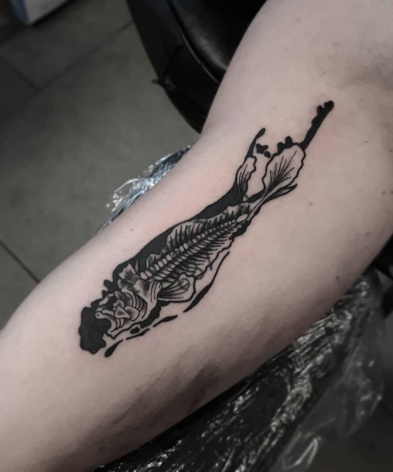COVASA Mens Summer ShortsFunny Fish Bone Pattern Abstract Tattoo Style 