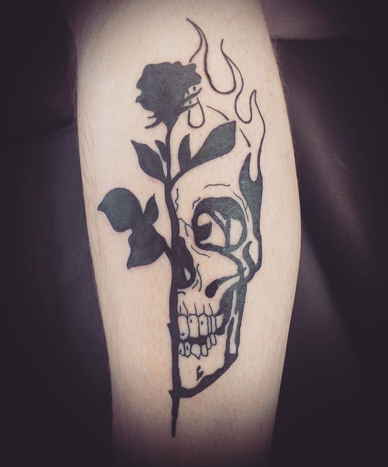 30 Great Half Skull Tattoos to Inspire You