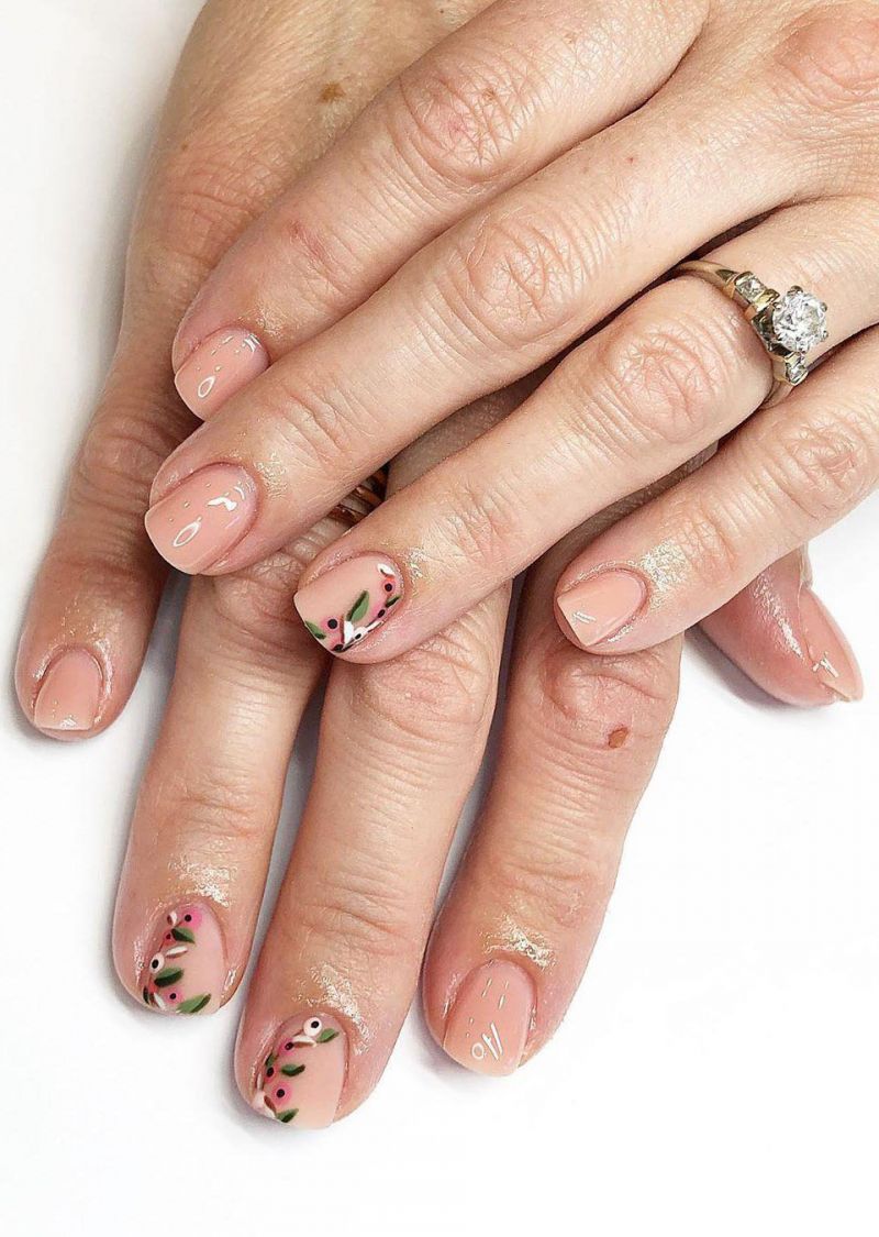 30 Pretty Floral Nail Art Designs You Must Try