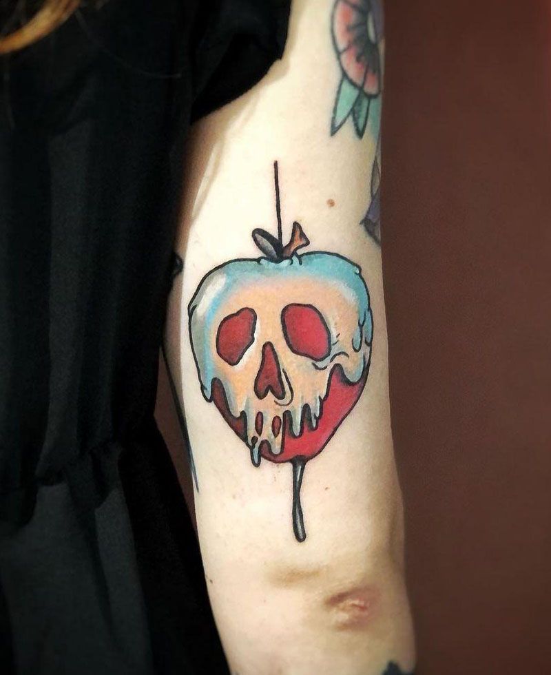 30 Pretty Snow White Apple Tattoos You Must Try