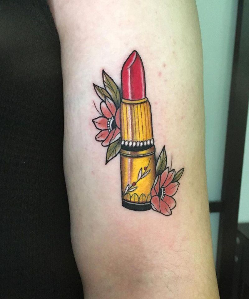 30 Pretty Lipstick Tattoos You Must Try