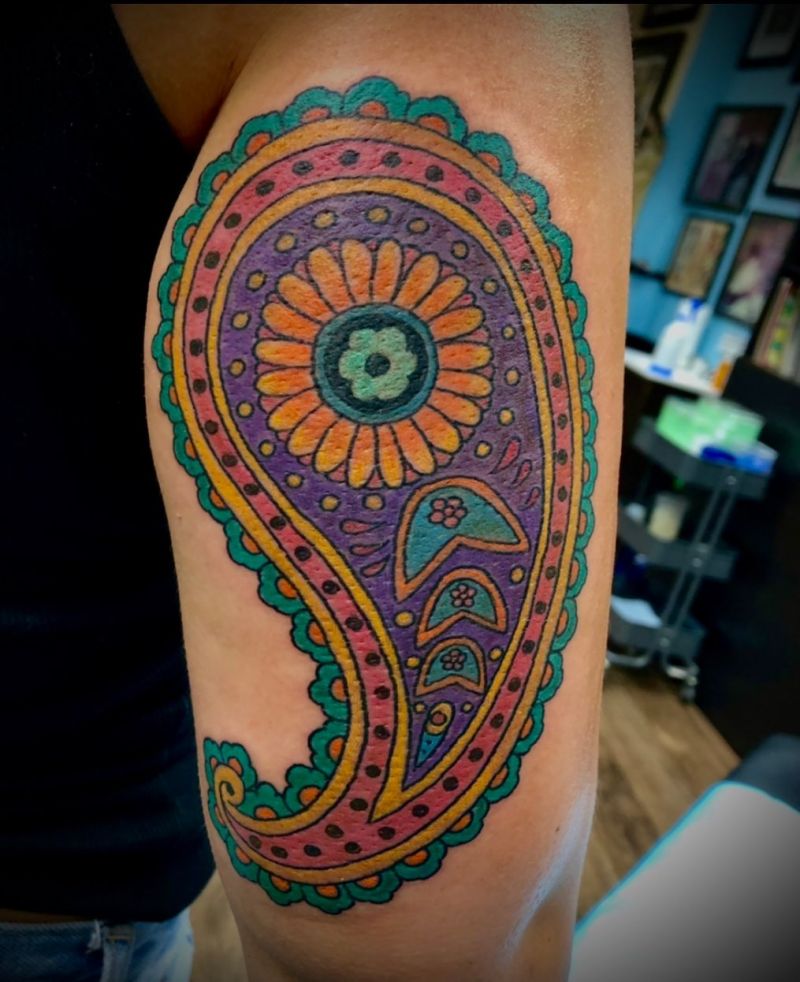 30 Unique Paisley Tattoos for Your Inspiration