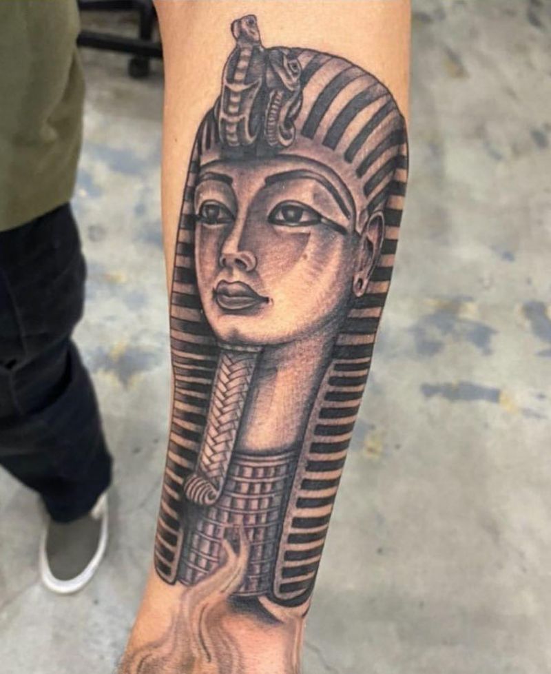 30 Unique King Tut Tattoos You Must Try