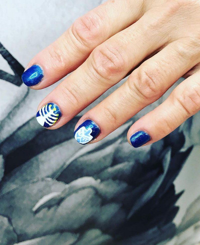 30 Trendy Hanukkah Nail Art Designs Just For You