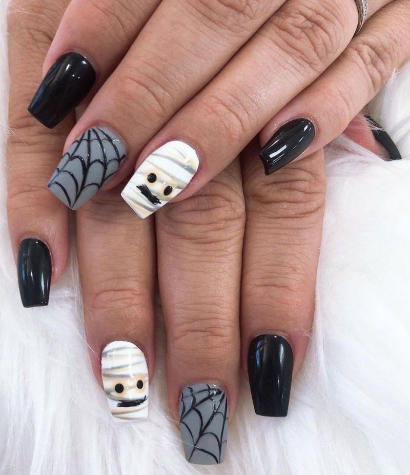 30 Spider Web Nail Art Designs for Halloween