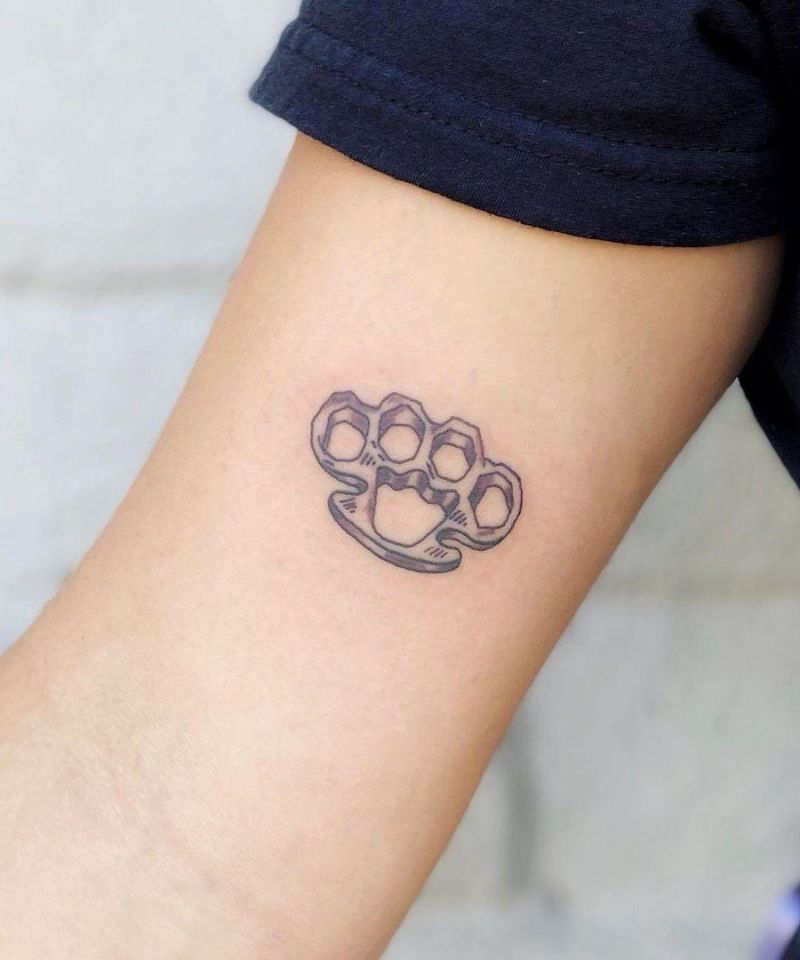 30 Pretty Brass Knuckle Tattoos You Will Love