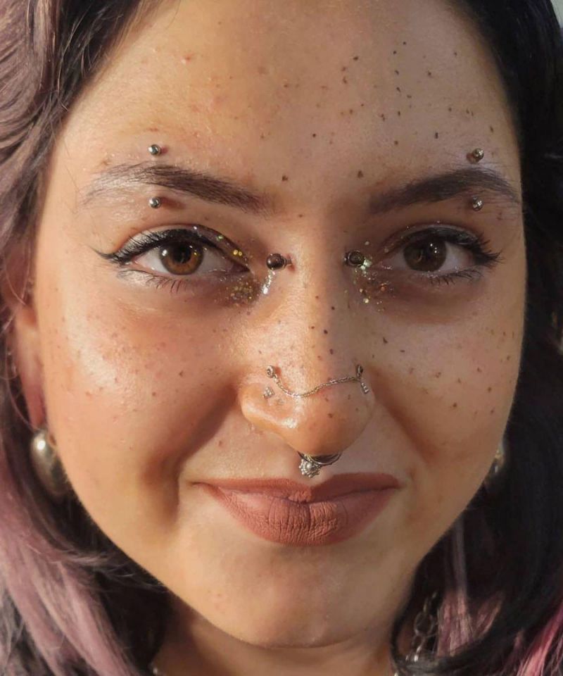 30 Unique Freckle Tattoos to Inspire You