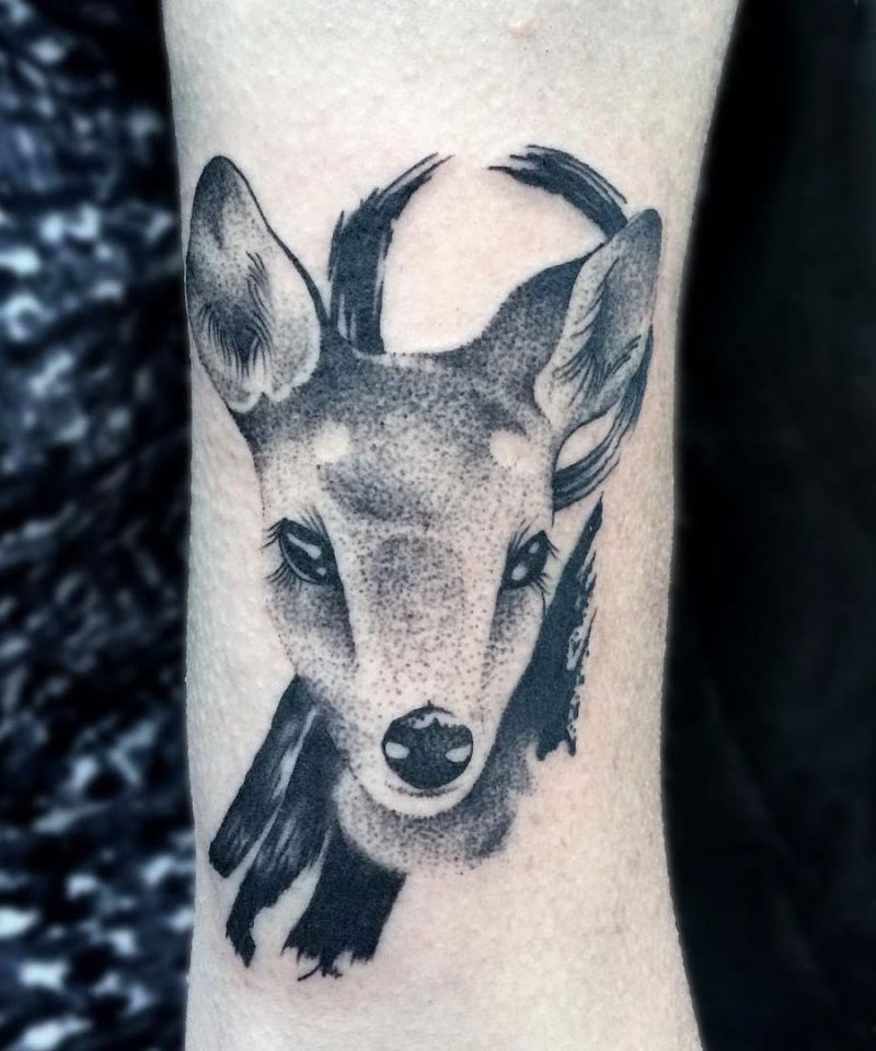 30 Unique Roe Deer Tattoos For Your Inspiration