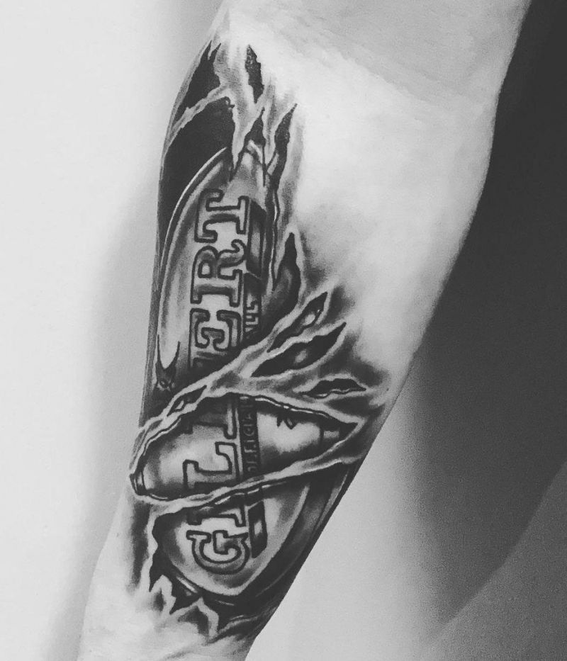 30 Pretty Rugby Tattoos You Will Love