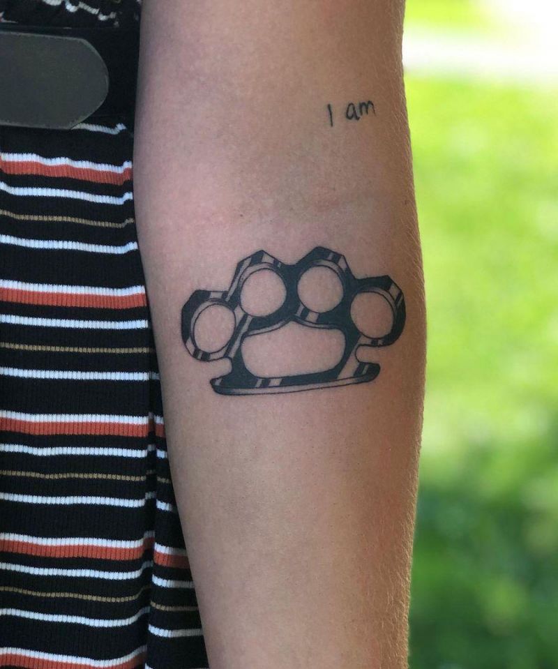 30 Pretty Brass Knuckle Tattoos You Will Love