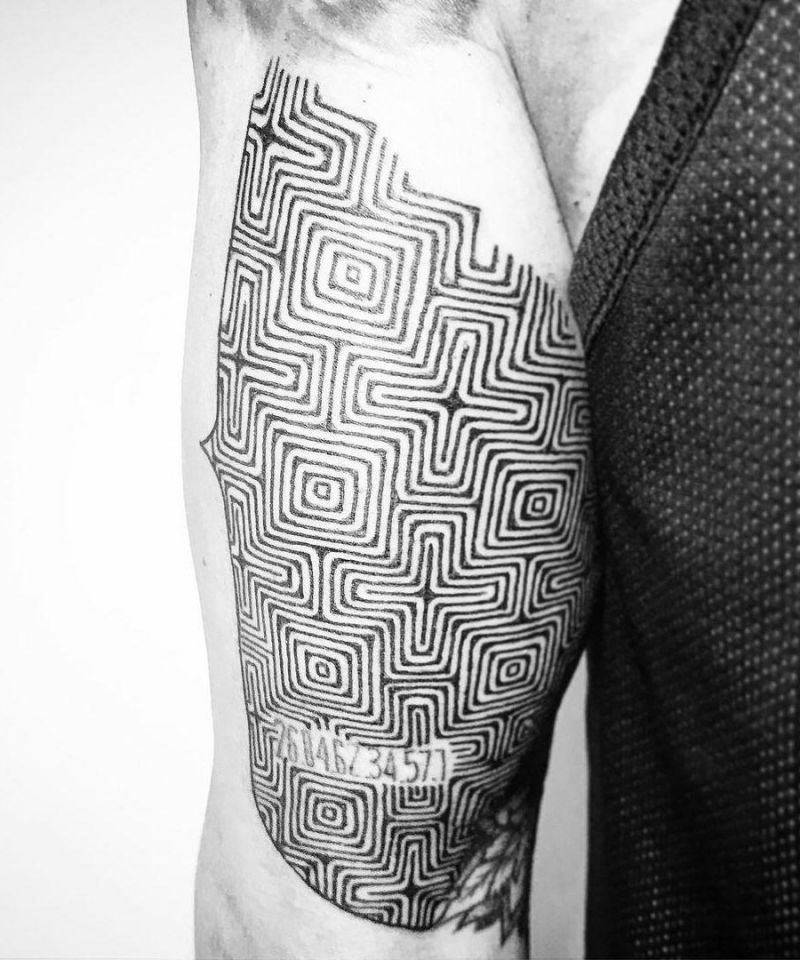 30 Gorgeous Optical Illusion Tattoos for Your Inspiration