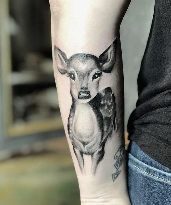 30 Unique Roe Deer Tattoos For Your Inspiration