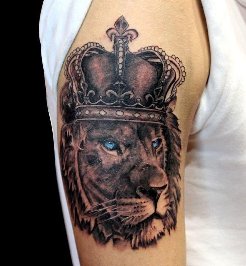 30 Pretty Crown Tattoos You Will Love