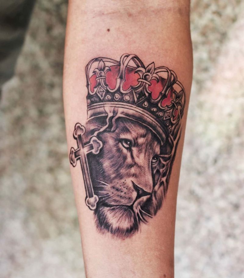 30 Pretty Crown Tattoos You Will Love