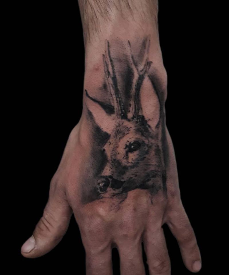 30 Unique Roe Deer Tattoos For Your Inspiration