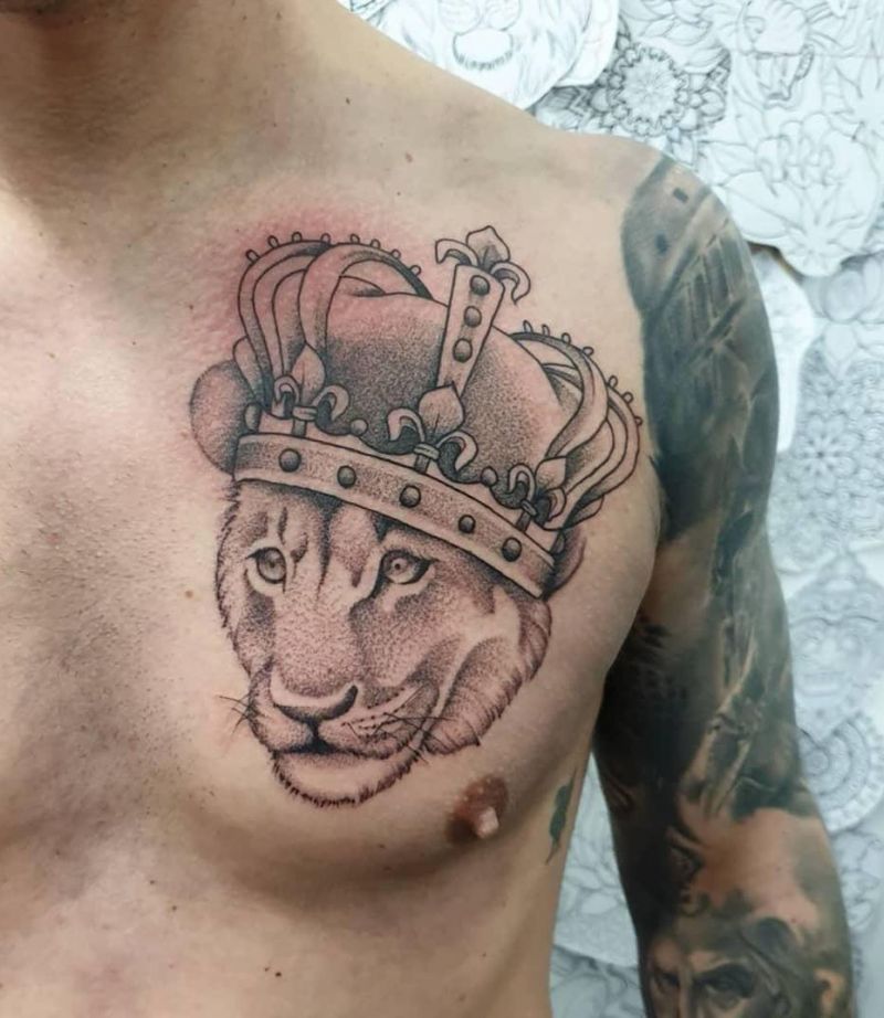 30 Pretty Crown Tattoos You Will Love