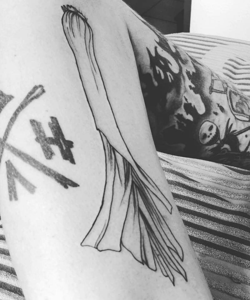 30 Unique Leek Tattoos You Can Copy