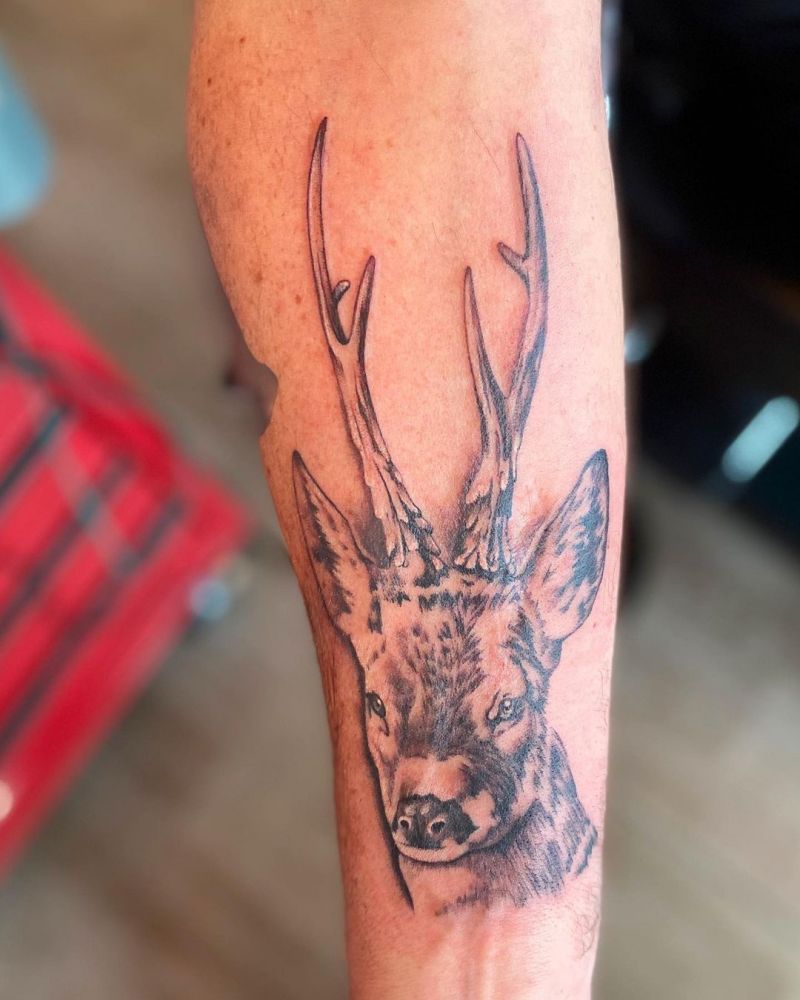 30 Unique Roe Deer Tattoos For Your Inspiration