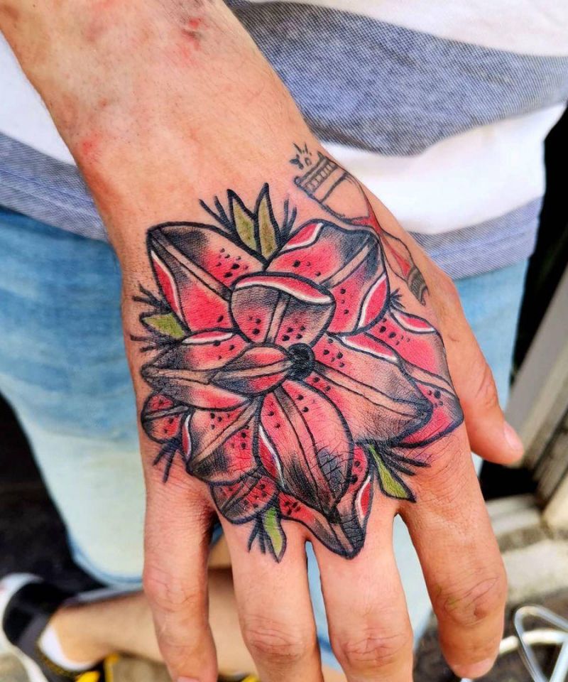 30 Pretty Amaryllis Tattoos You Will Love