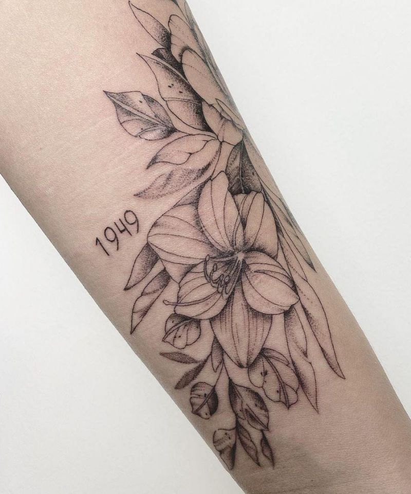 30 Pretty Amaryllis Tattoos You Will Love