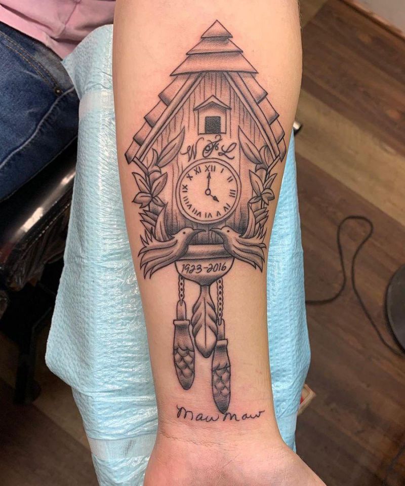 30 Pretty Cuckoo Clock Tattoos You Must Try