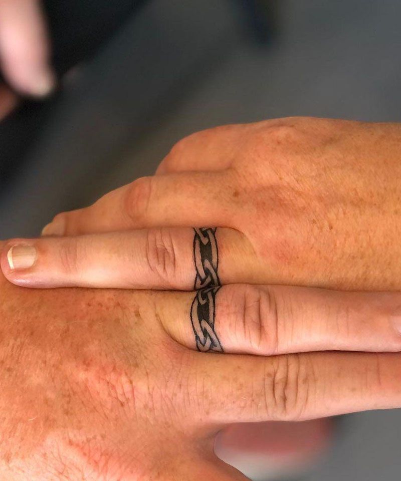 30 Pretty Wedding Band Tattoos You Will Love