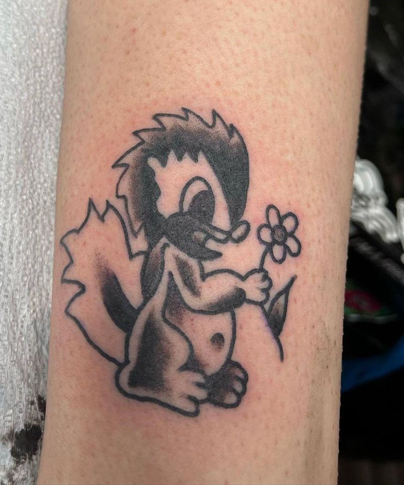 30 Cute Skunk Tattoos You Will Love