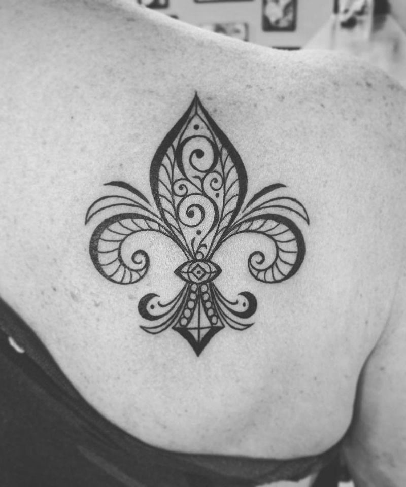 30 Pretty Fleur De Lis Tattoos You Must Love