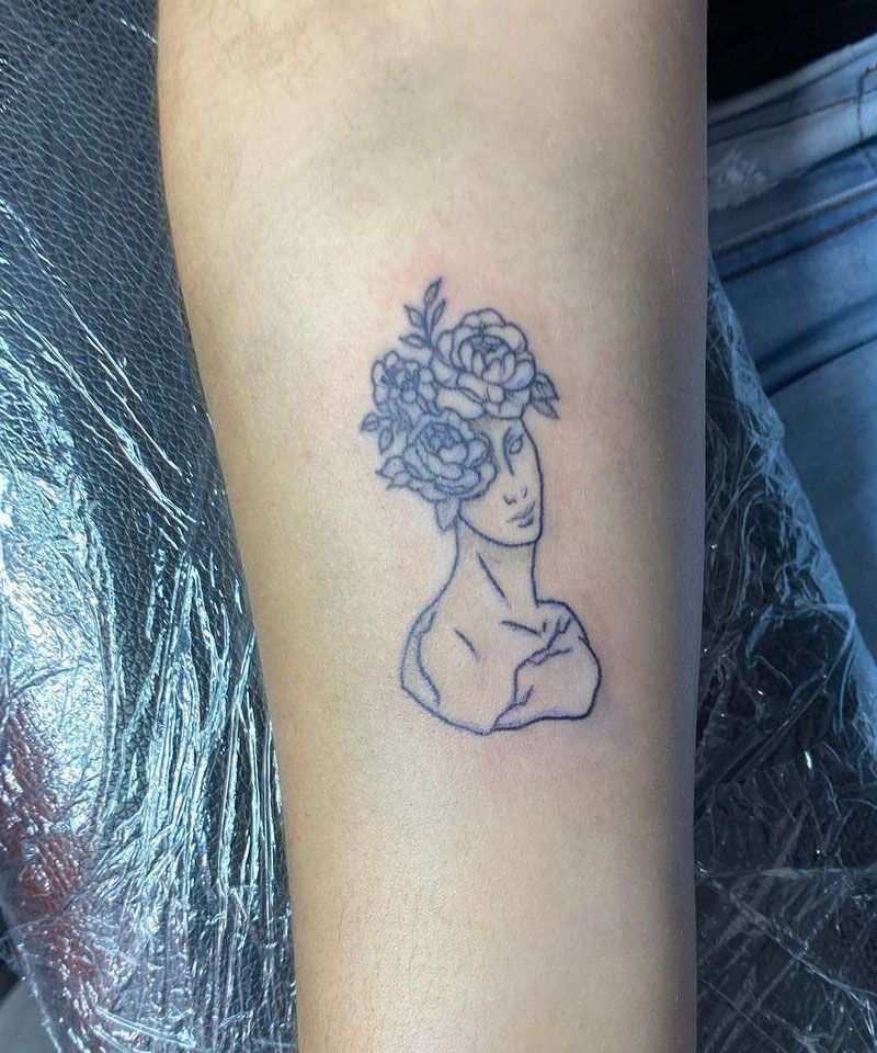 30 Pretty Flower Girl Tattoos You Can Copy