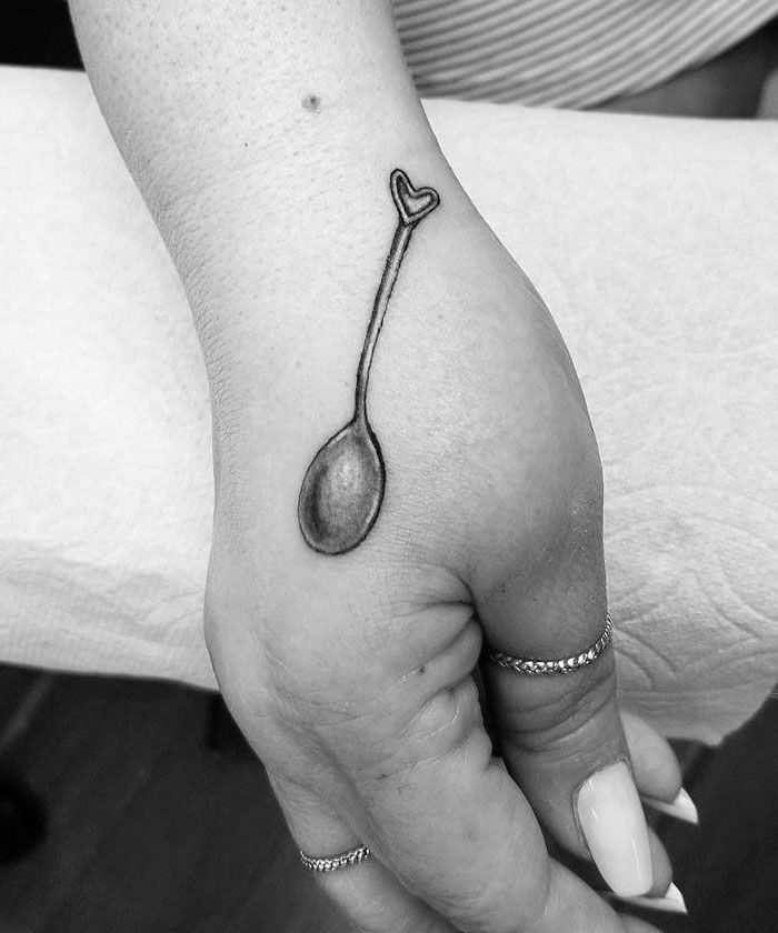 30 Pretty Spoon Tattoos For Your Inspiration