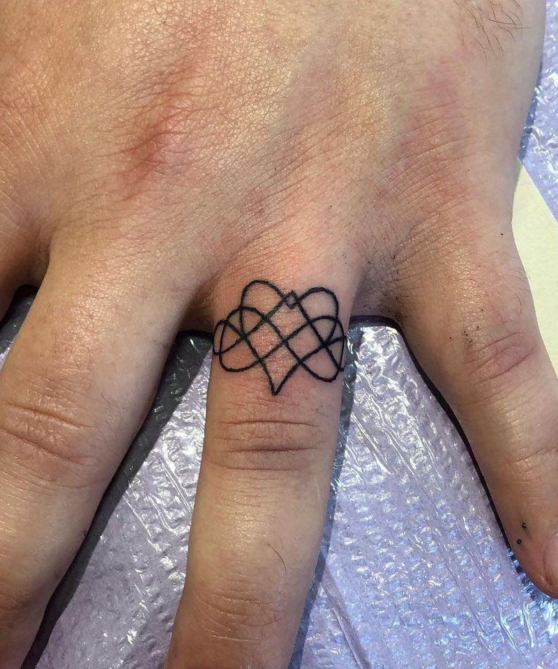 30 Pretty Wedding Band Tattoos You Will Love