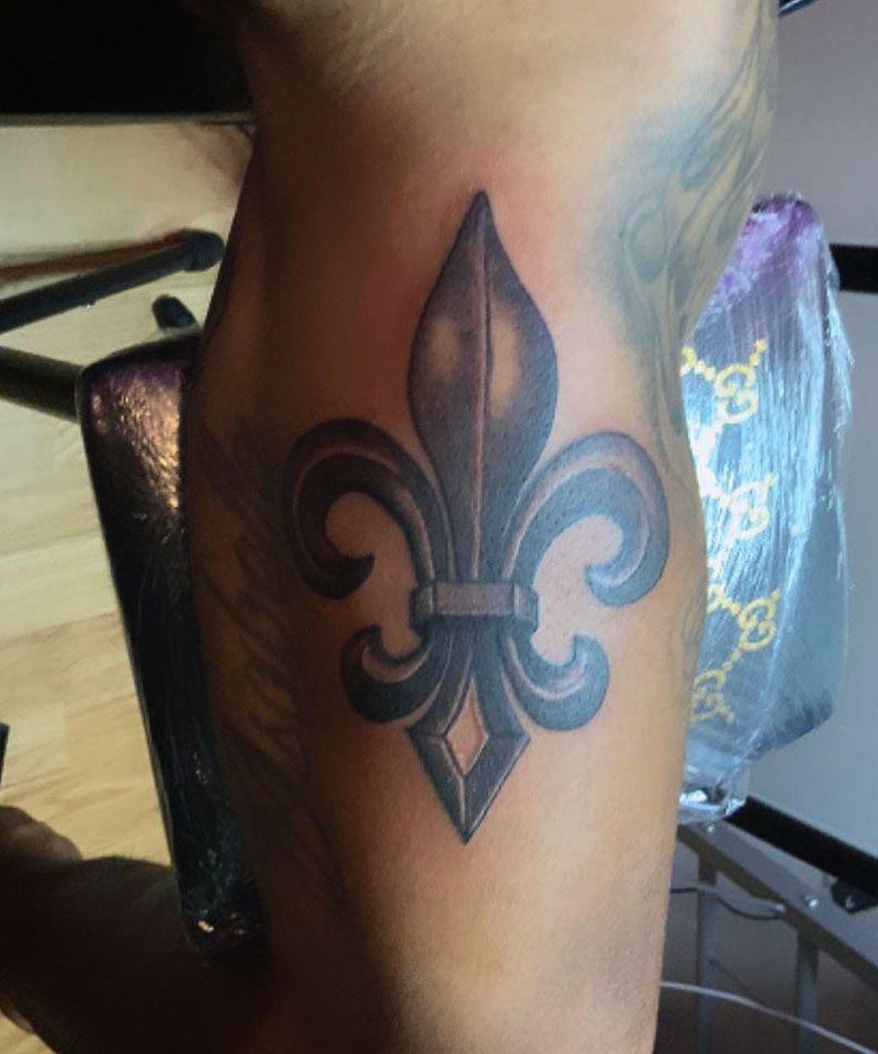 30 Pretty Fleur De Lis Tattoos You Must Love