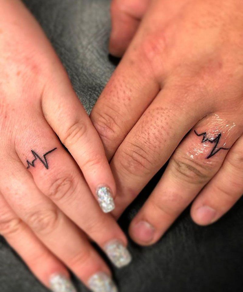 30 Pretty Wedding Band Tattoos You Will Love