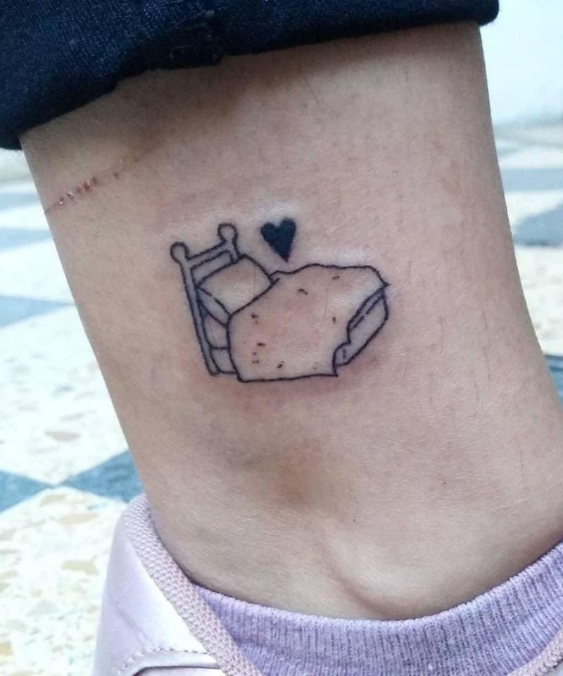 30 Unique Bed Tattoos You Can Copy