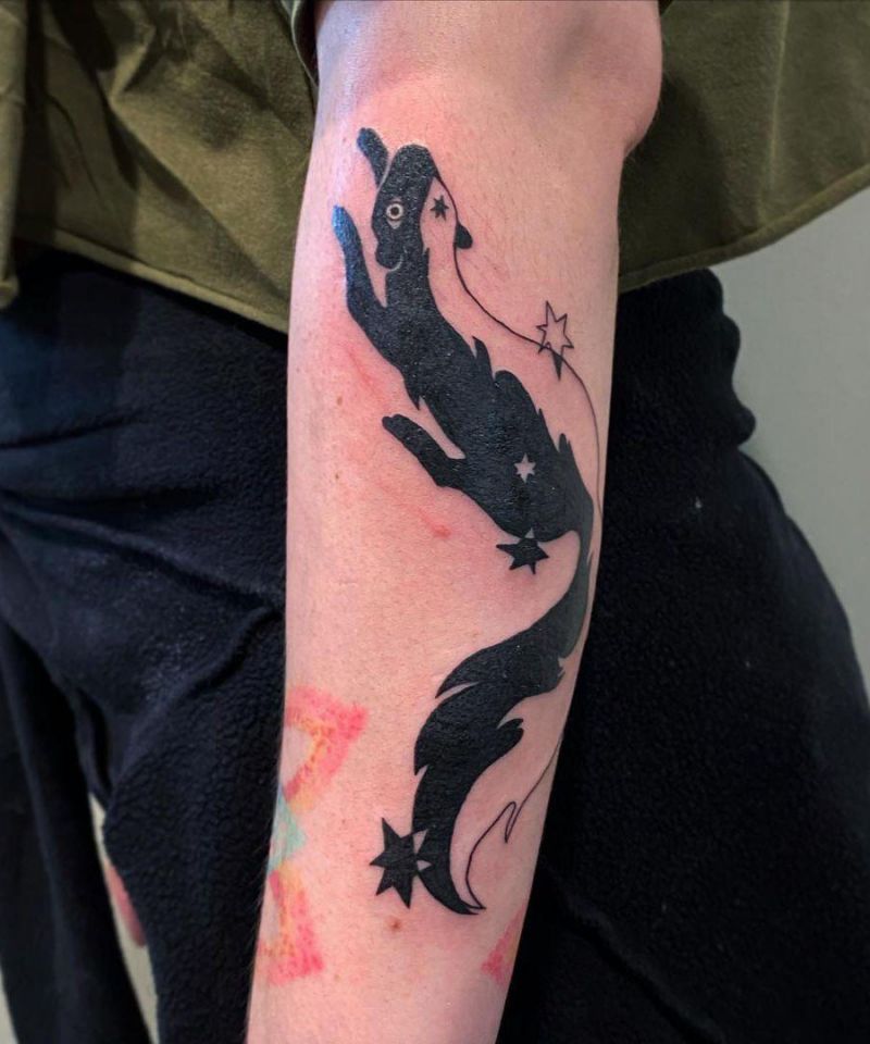 30 Cute Skunk Tattoos You Will Love