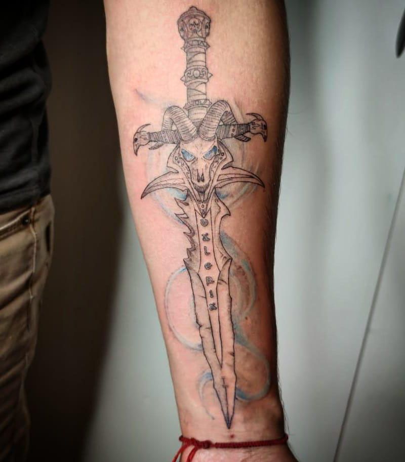 30 Pretty Frostmourne Tattoos to Inspire You