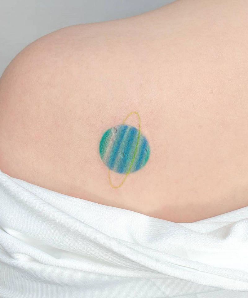 30 Pretty Uranus Tattoos You Will Love