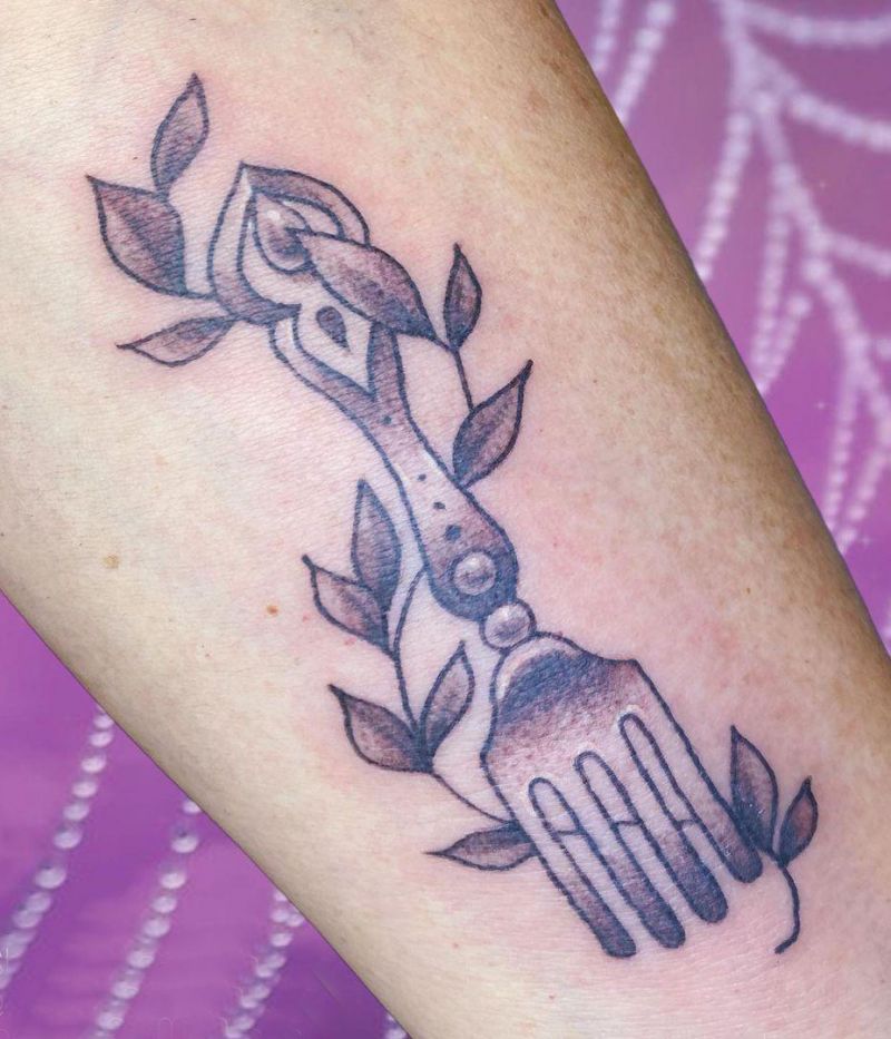 30 Pretty Fork Tattoos You Can't Help Trying