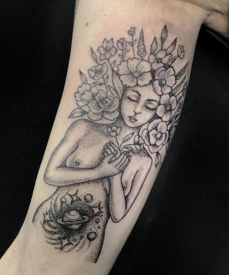 30 Pretty Flower Girl Tattoos You Can Copy