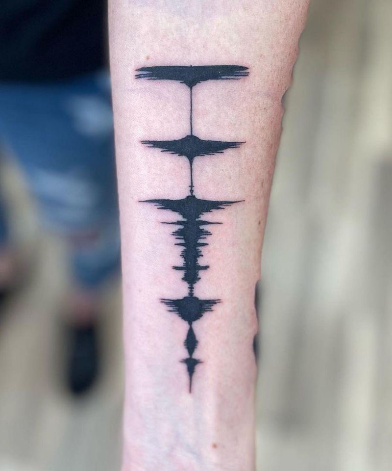 30 Pretty Soundwave Tattoos for Your Inspiration