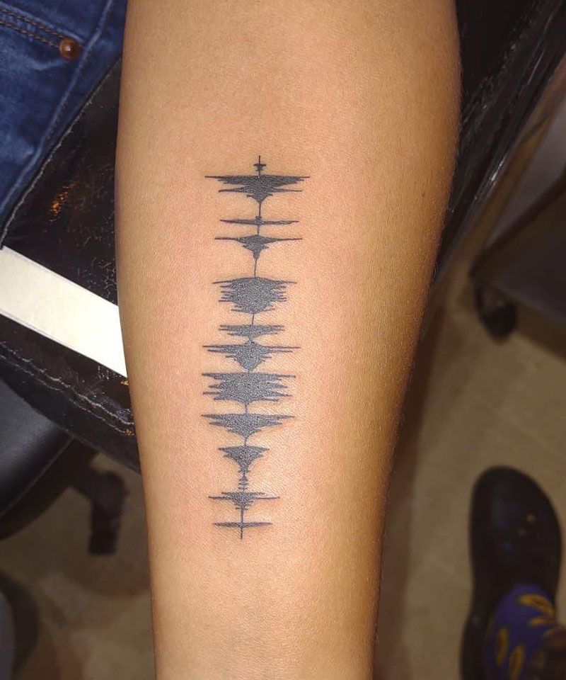 30 Pretty Soundwave Tattoos for Your Inspiration