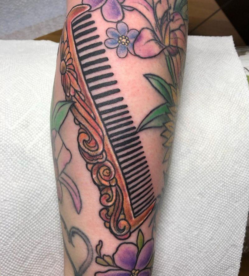 30 Pretty Comb Tattoos for Your Inspiration