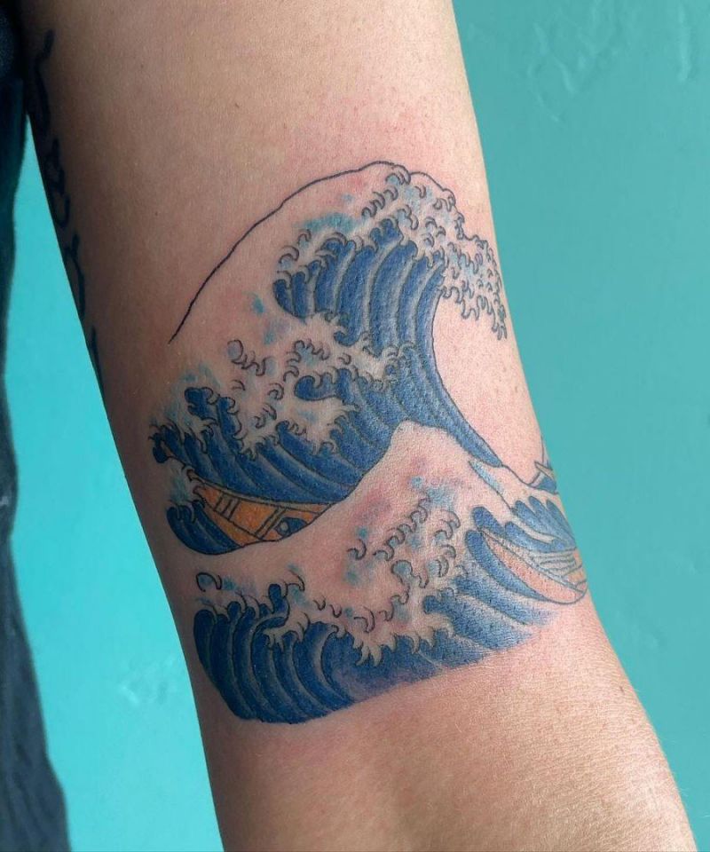 30 Pretty Great Wave Tattoos Improve Your Temperament